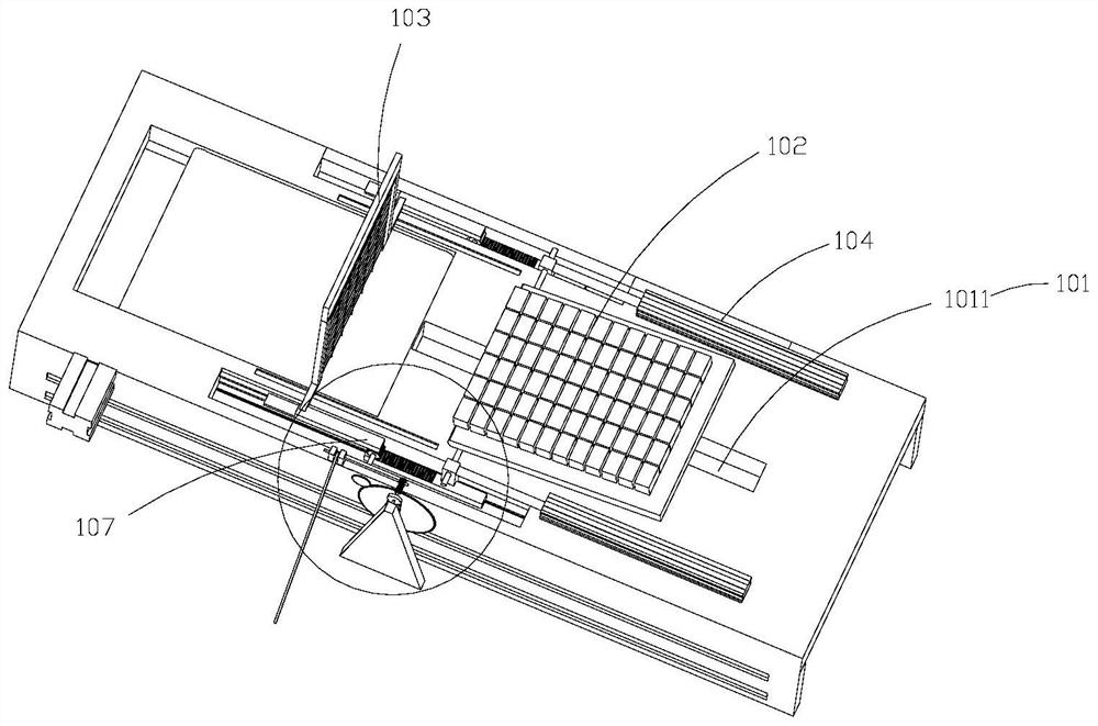 Dicing device and dicing and auxiliary material adding device and method for minced meat processing