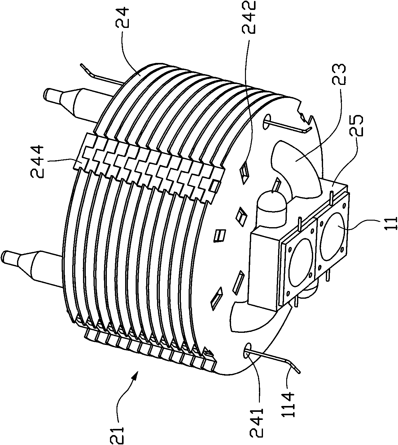 Illuminating apparatus and light engine thereof