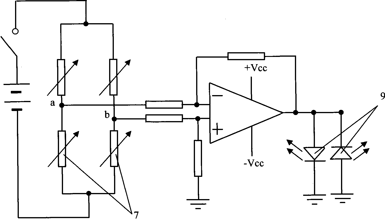 Auxiliary adjusting instrument of light spot center of expanded narrow laser beam