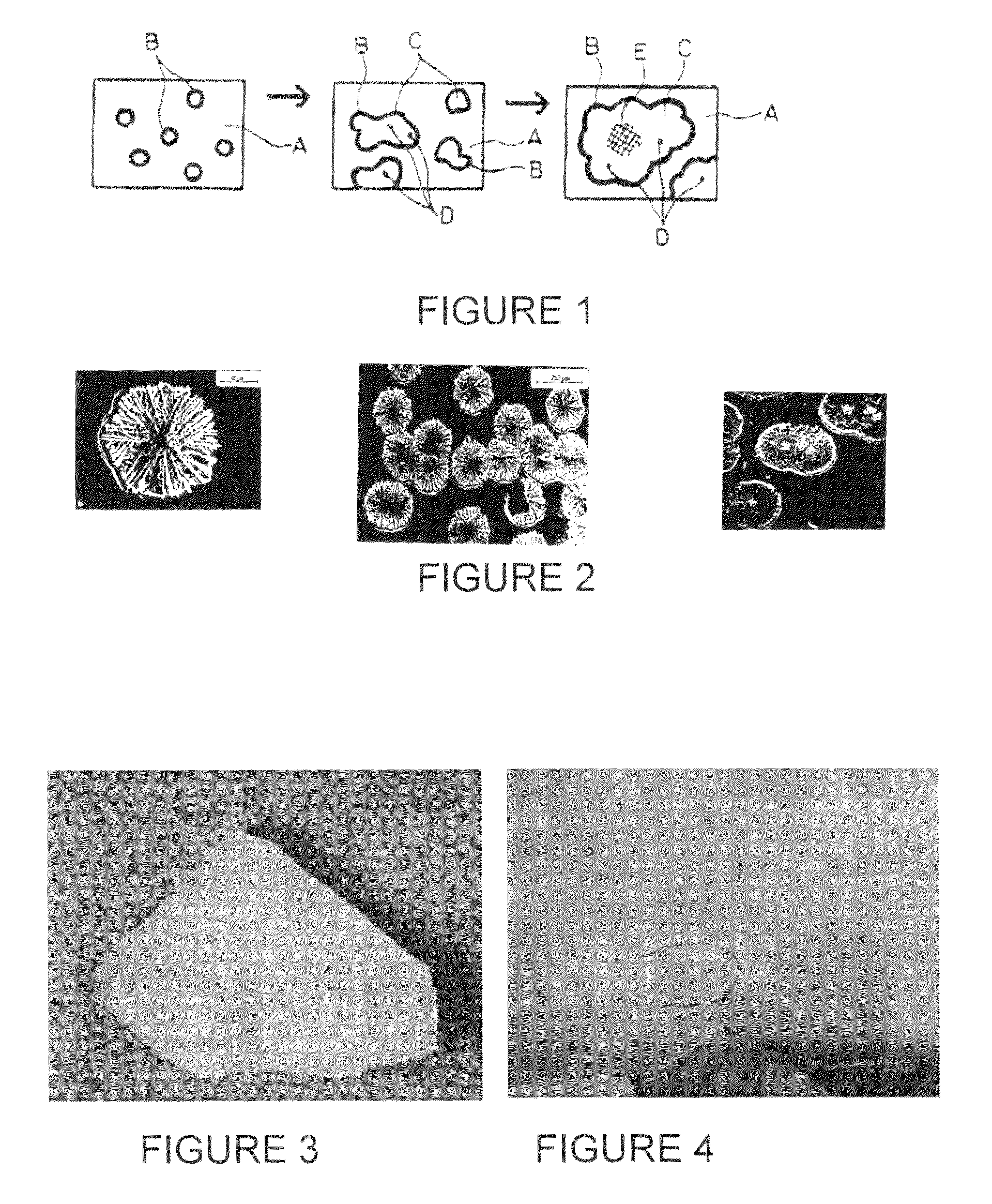 Quartz glass crucible and method for treating surface of quartz glass crucible