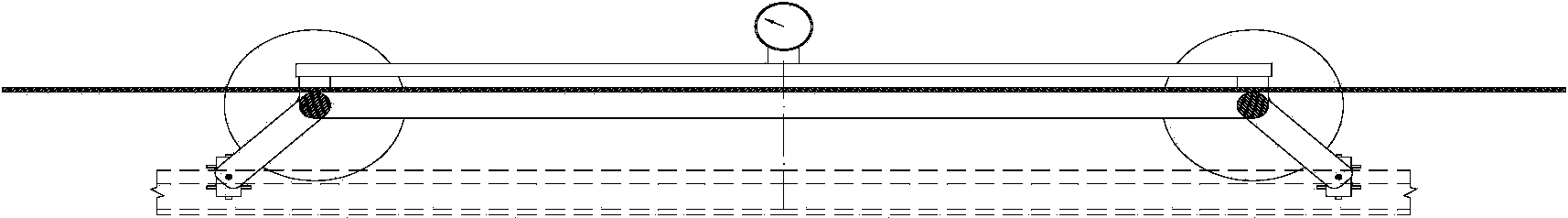 Automatic track settlement measuring device and method based on angle measurement