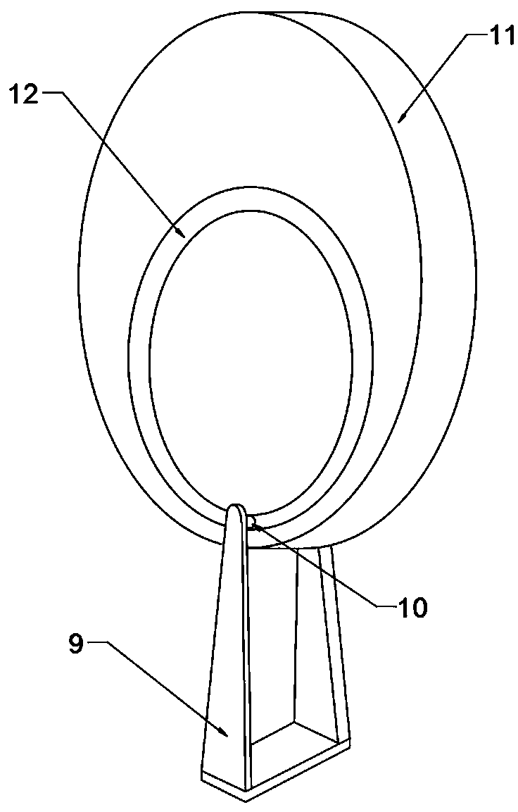 Pig feed blending device for animal husbandry