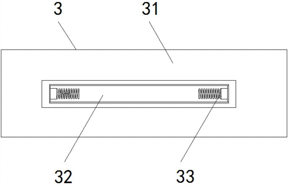 Uniform and impurity-free fodder processing device used in animal husbandry