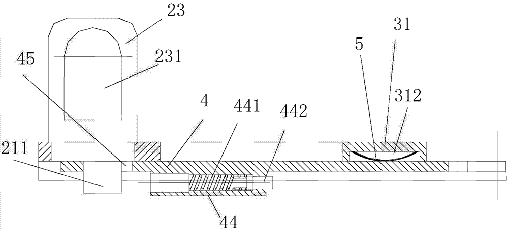 Glass bead feeding device of glass bead embroidery