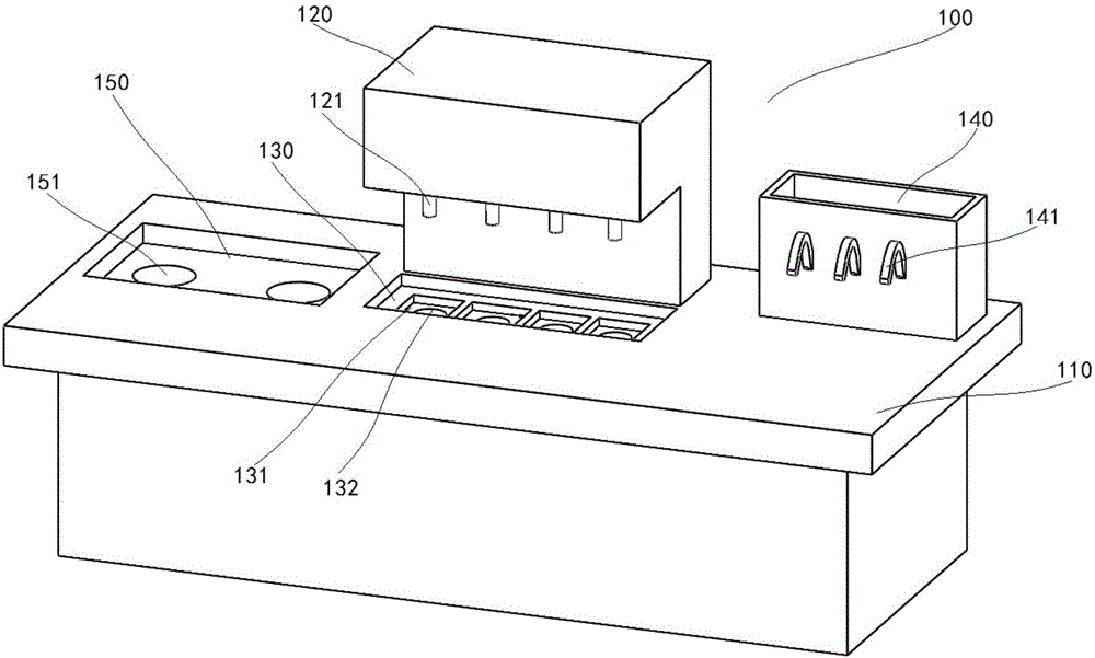 Device and method for taking eggs from silkworm