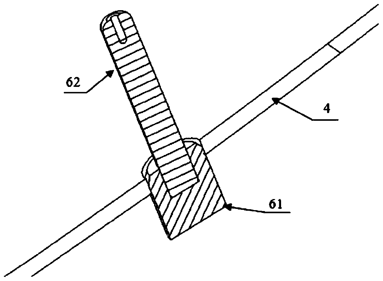 A device for vacuum creep aging forming of complex curvature aluminum alloy components