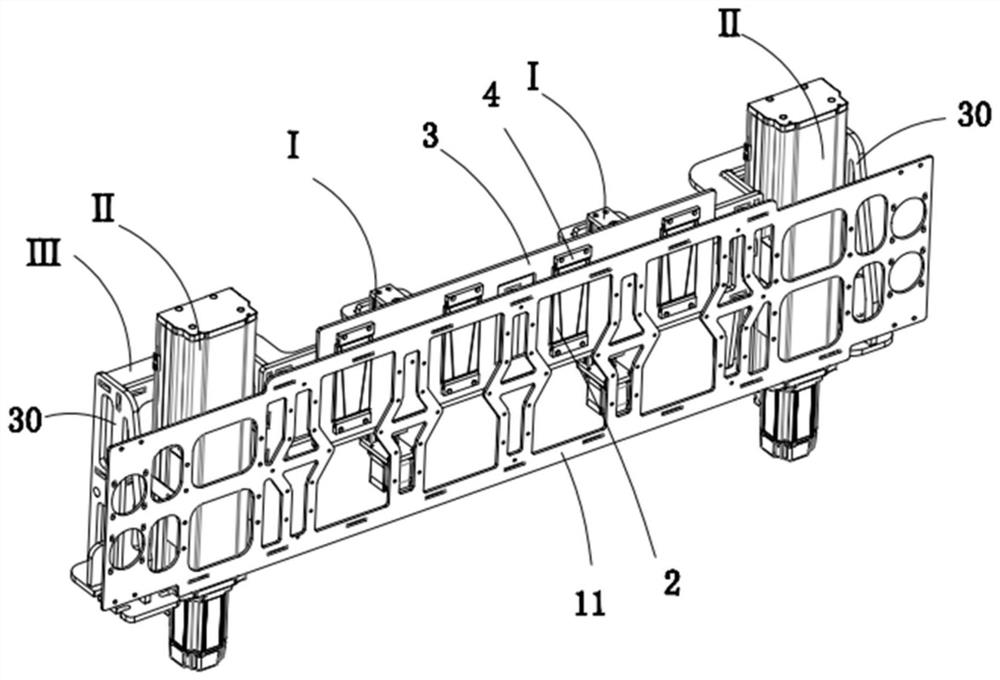 Shuttle box with shuttles and reeds capable of ascending and descending independently