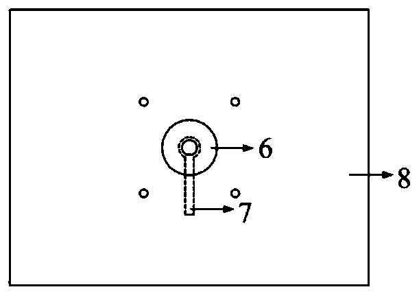 Compact broadband omnidirectional vertically polarized antenna