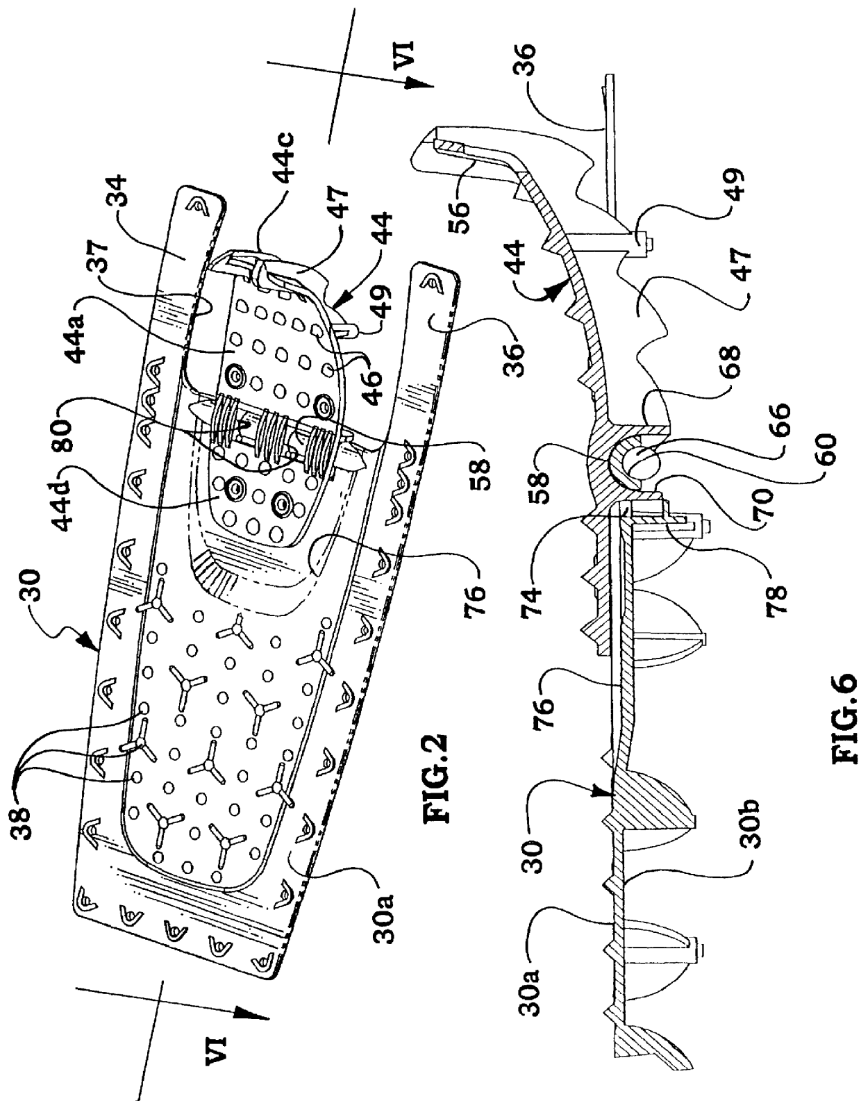 Snowshoe with pivotable harness hinged on a semi-rigid decking