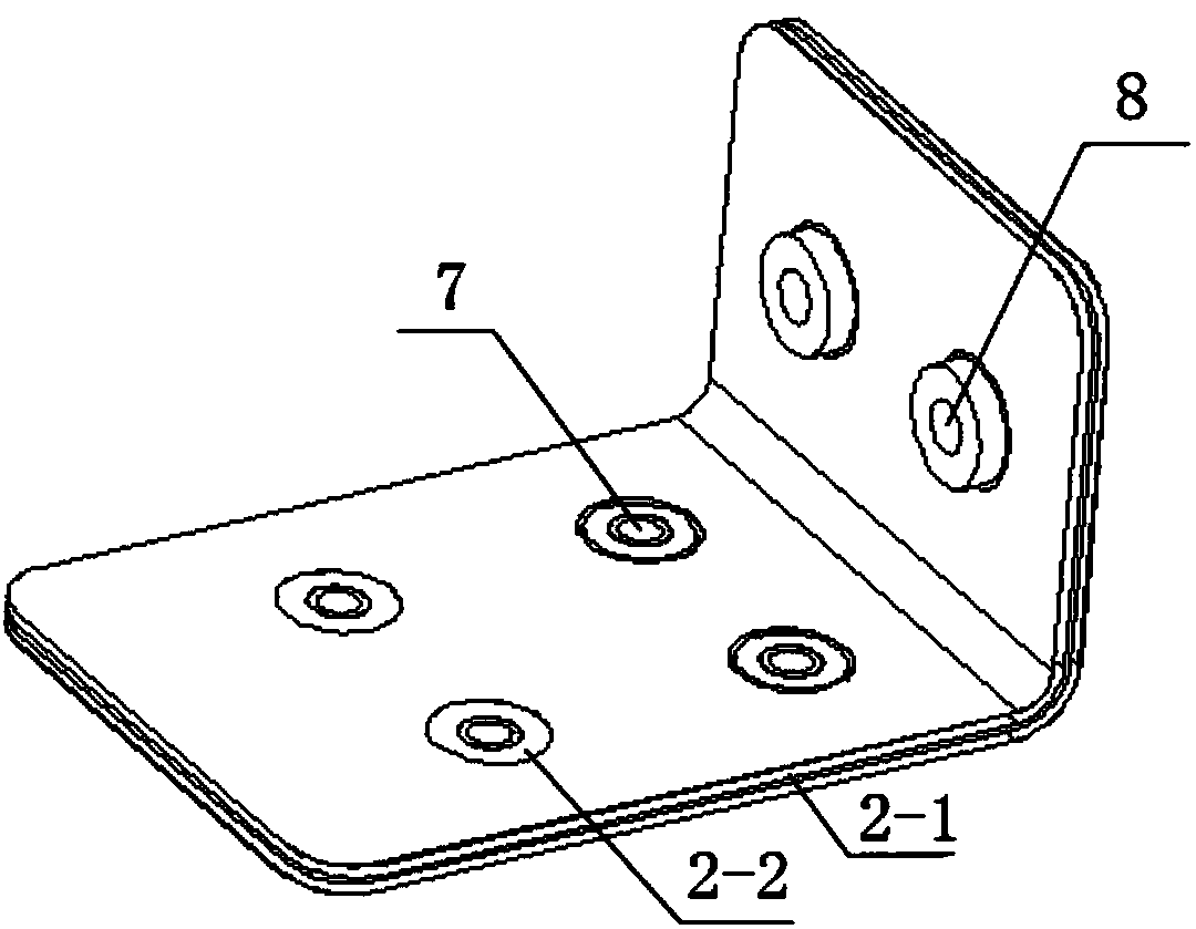 Copper-aluminum composite low-sensitive busbar and manufacturing method thereof