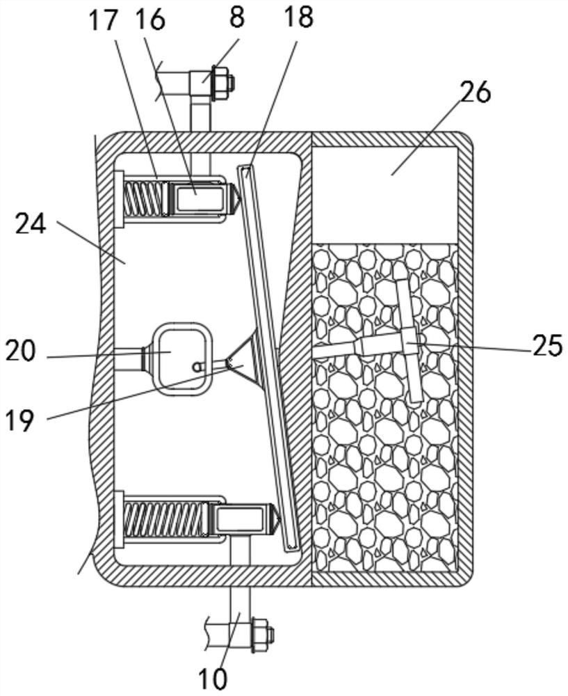 Crushing and stirring device for recycled plastic