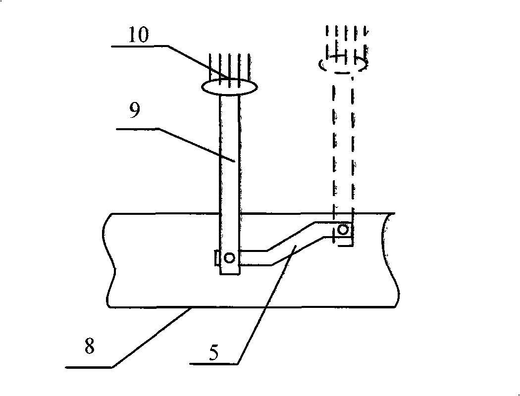 On-line automatic cleaning device for electro-chemistry glass electrode