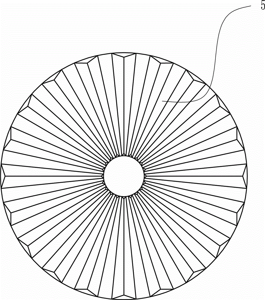 Uniform spreading device for blast furnace smelting