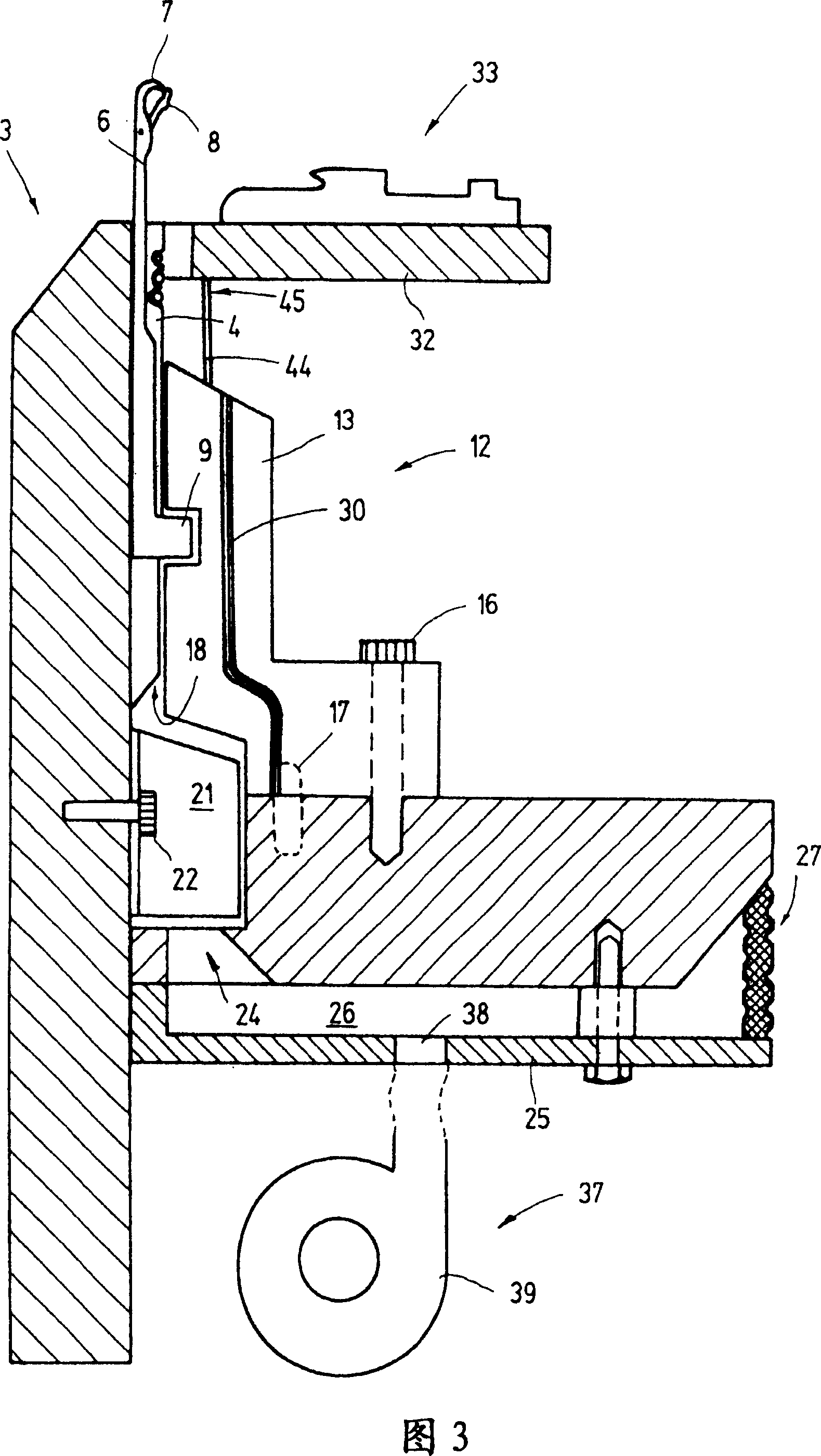 Knitting machine with air jet