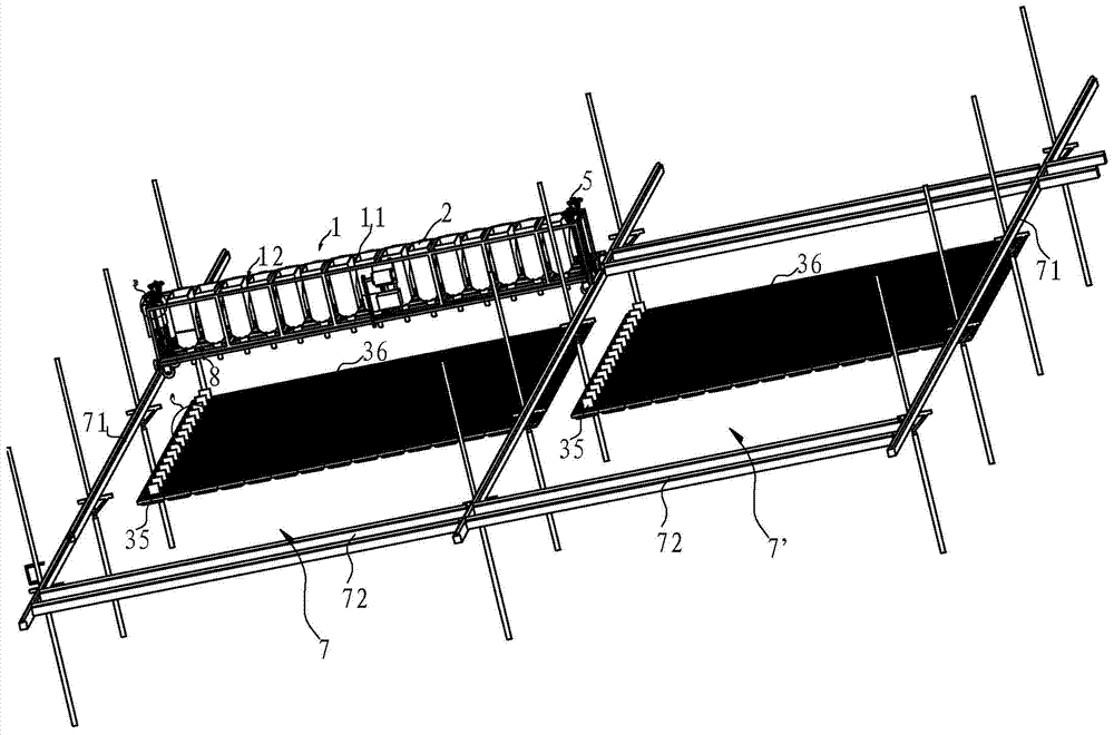 Self-propelled automatic bait casting device