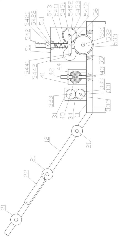 Metal zipper burr removing device and burr removing method