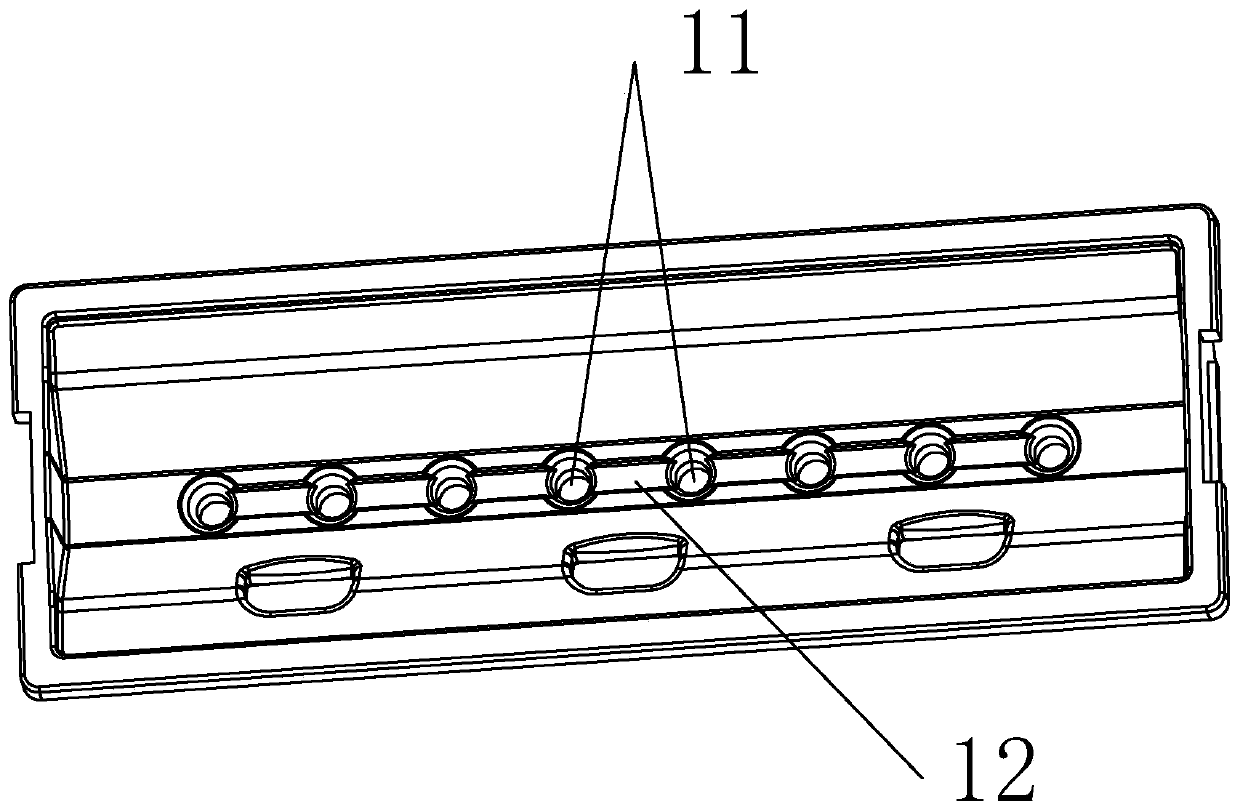 Wet-curtain water distribution box