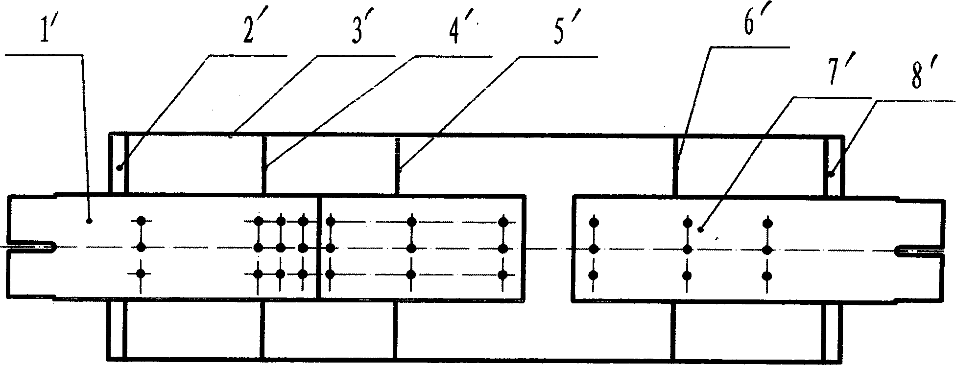 Internal combustion engine exhaust silencer with variable exhaust pipe cross section