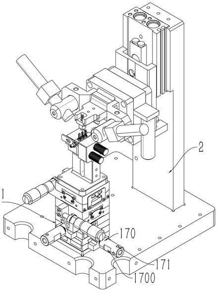 Coupling device for light emitting and receiving assembly