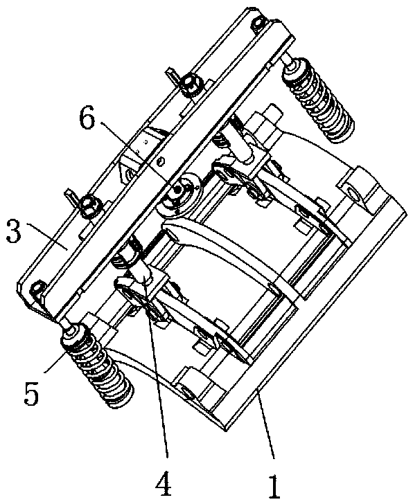 Crushing gap adjusting device of impact crusher