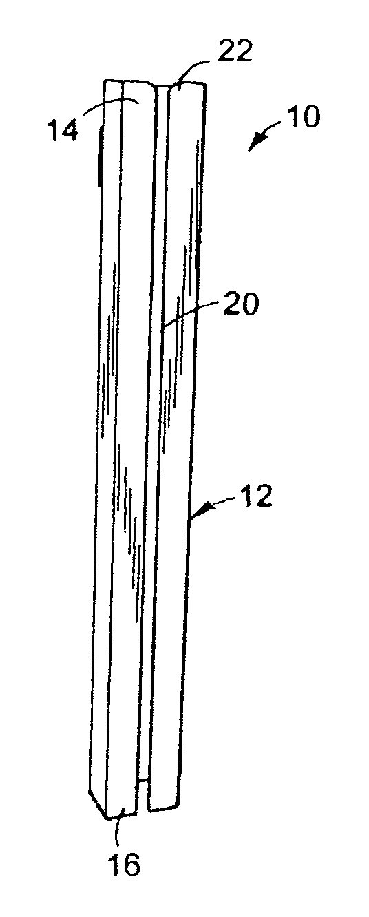 Vertical hydroponic plant production apparatus