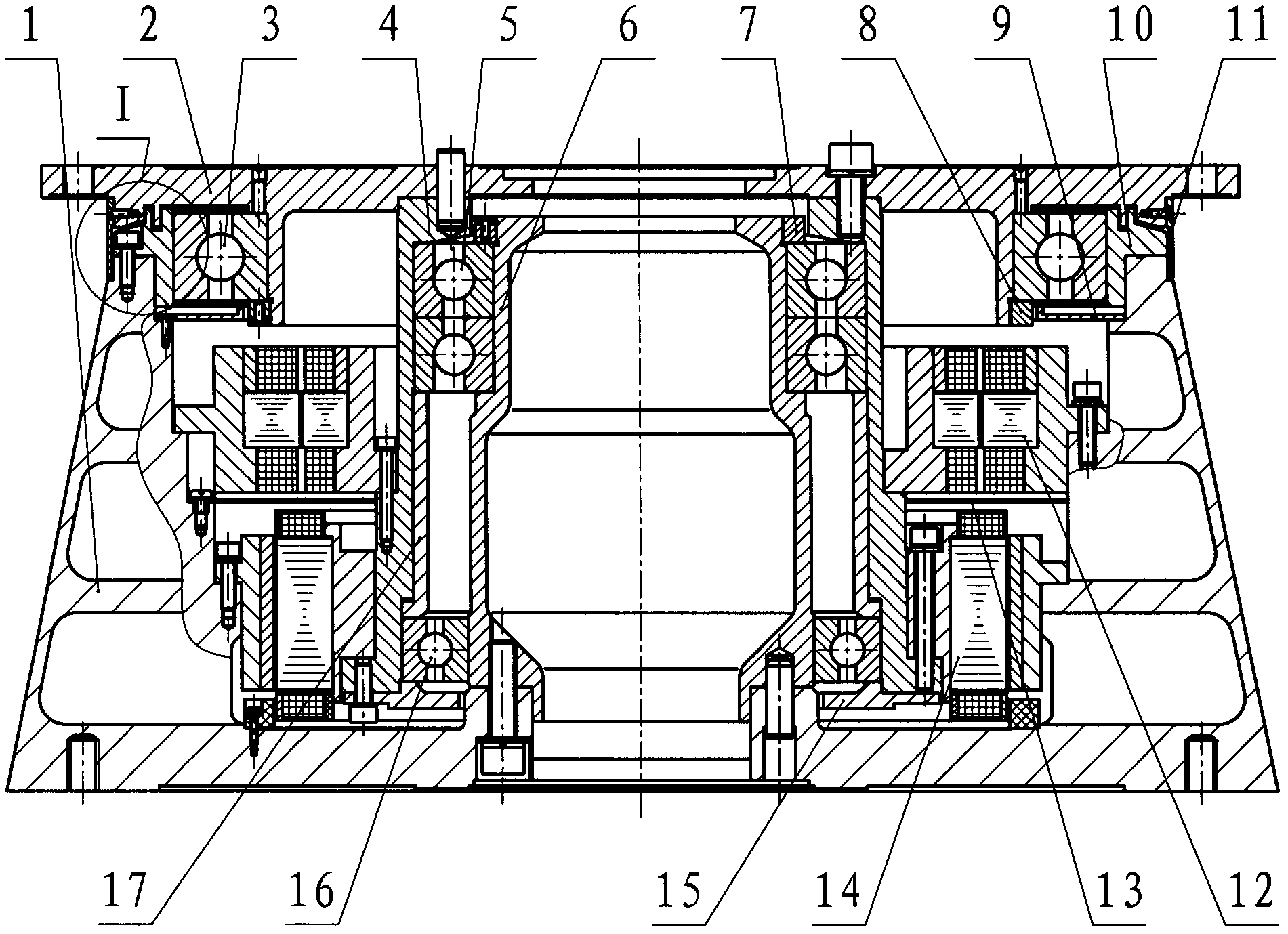 Directional device of photoelectric tracker installed on naval gun bracket