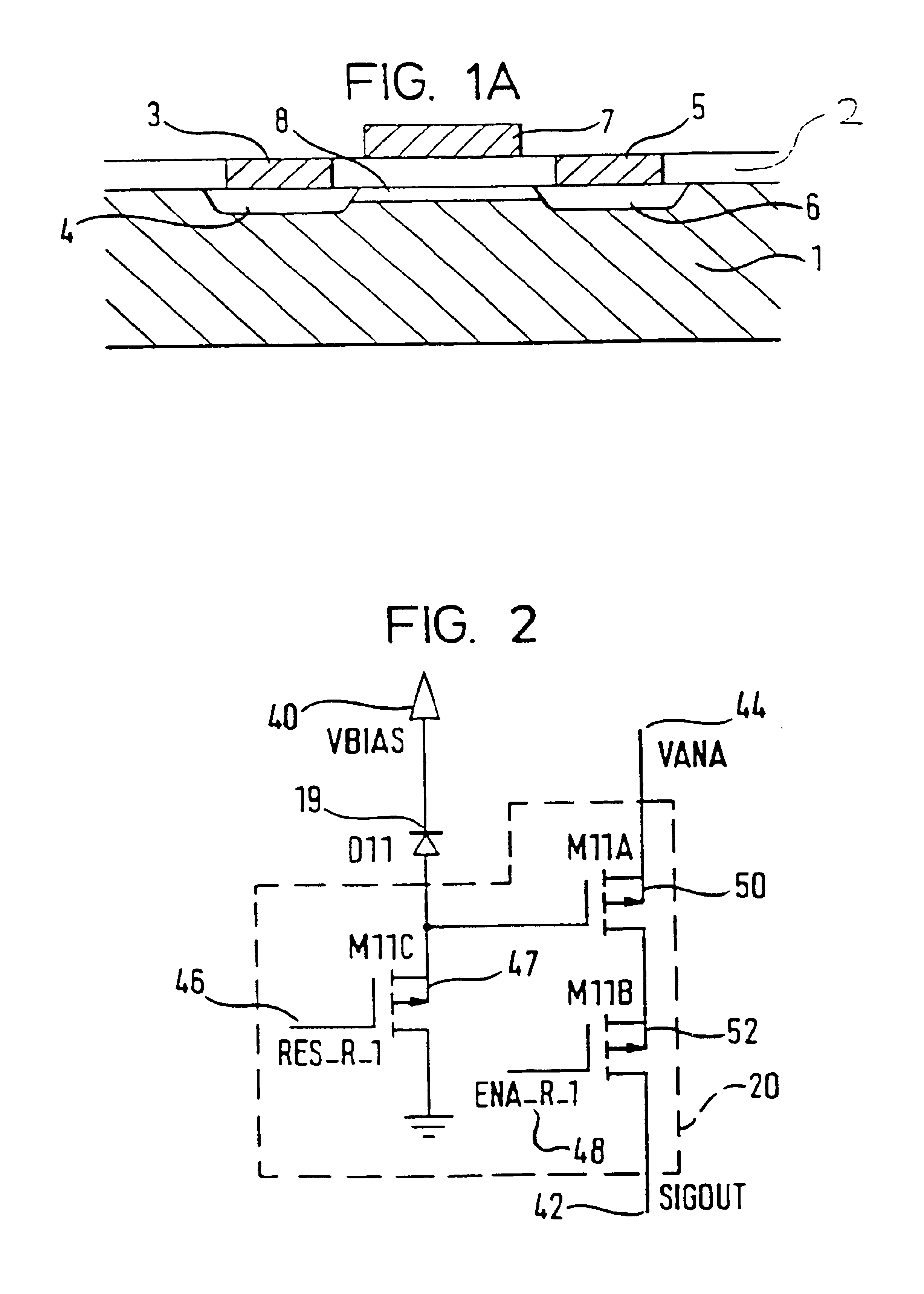 Semiconductor radiation imaging device including threshold circuitry