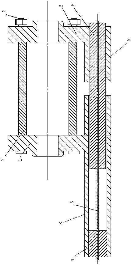 Composite material sensor for detecting oil leakage of pipeline