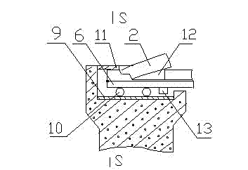 Large-sized closed roof formed by light steel truss arch for building