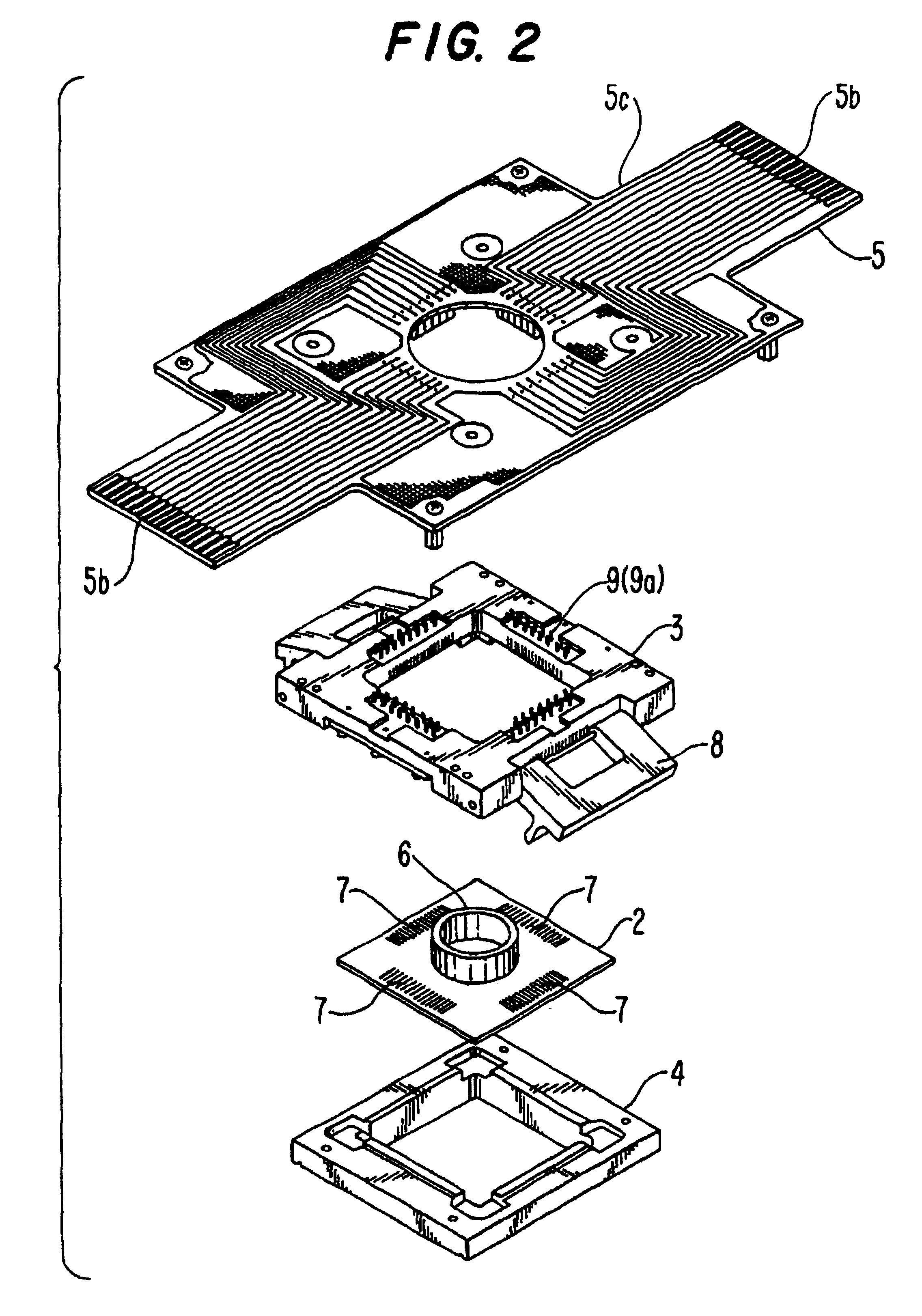 Cell potential measurement apparatus having a plurality of microelectrodes