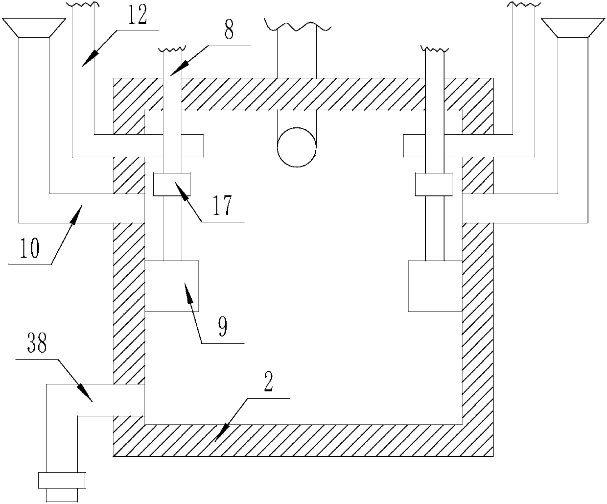 Oral foreign body receiving device used by multiple people