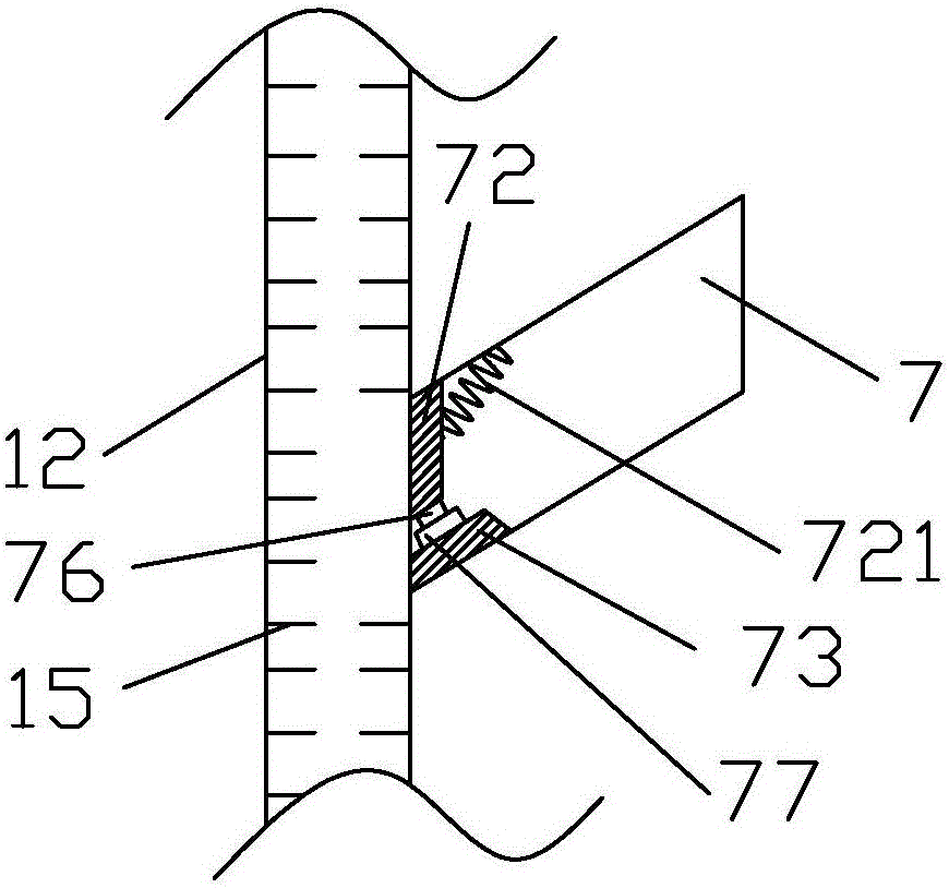 Drainage device for shallow silt foundation treatment and laying method