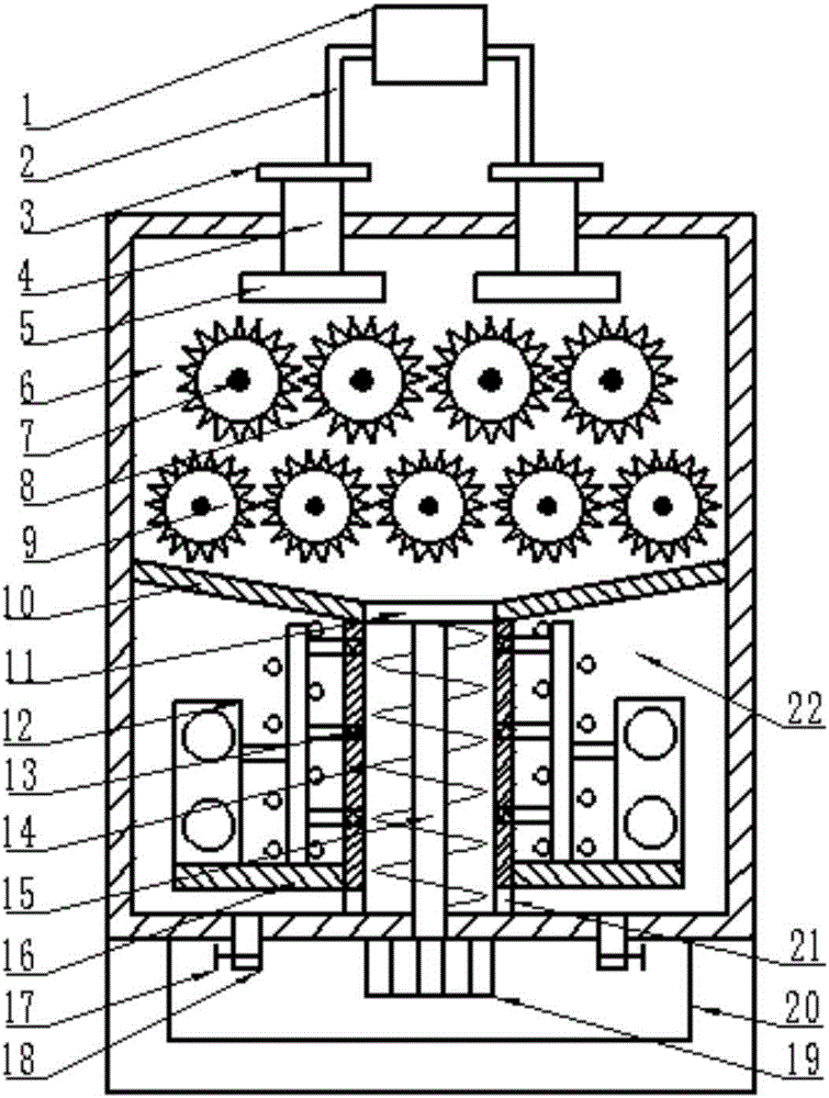 Pig feed smashing and drying device