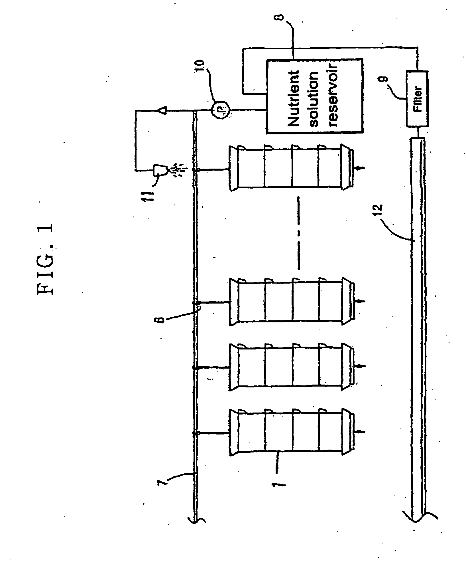 Hydroponic device and hydroponic pot thereof