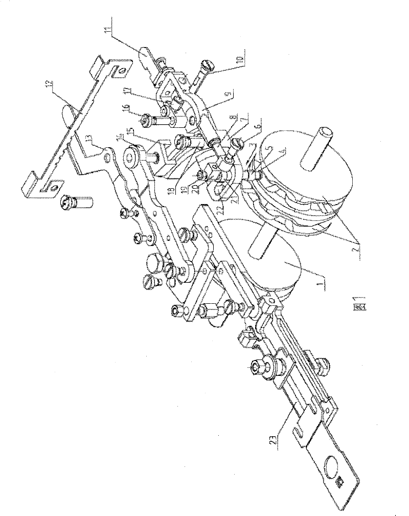 Feeding device for circulation sewing machine