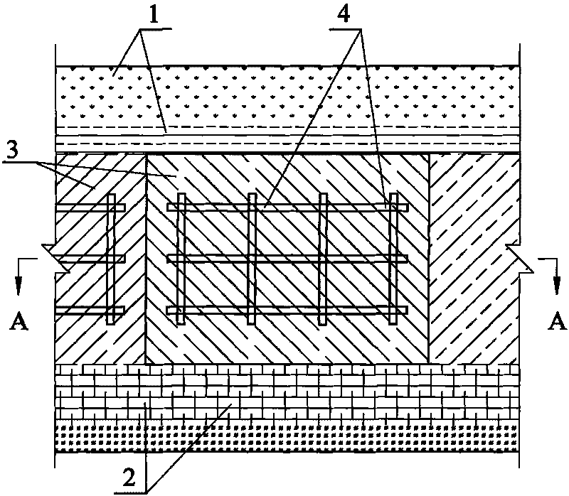 Structure and method for reinforcing walls filled in gob-side retained tunnel by arranging three-dimensional reinforcing ribs in walls