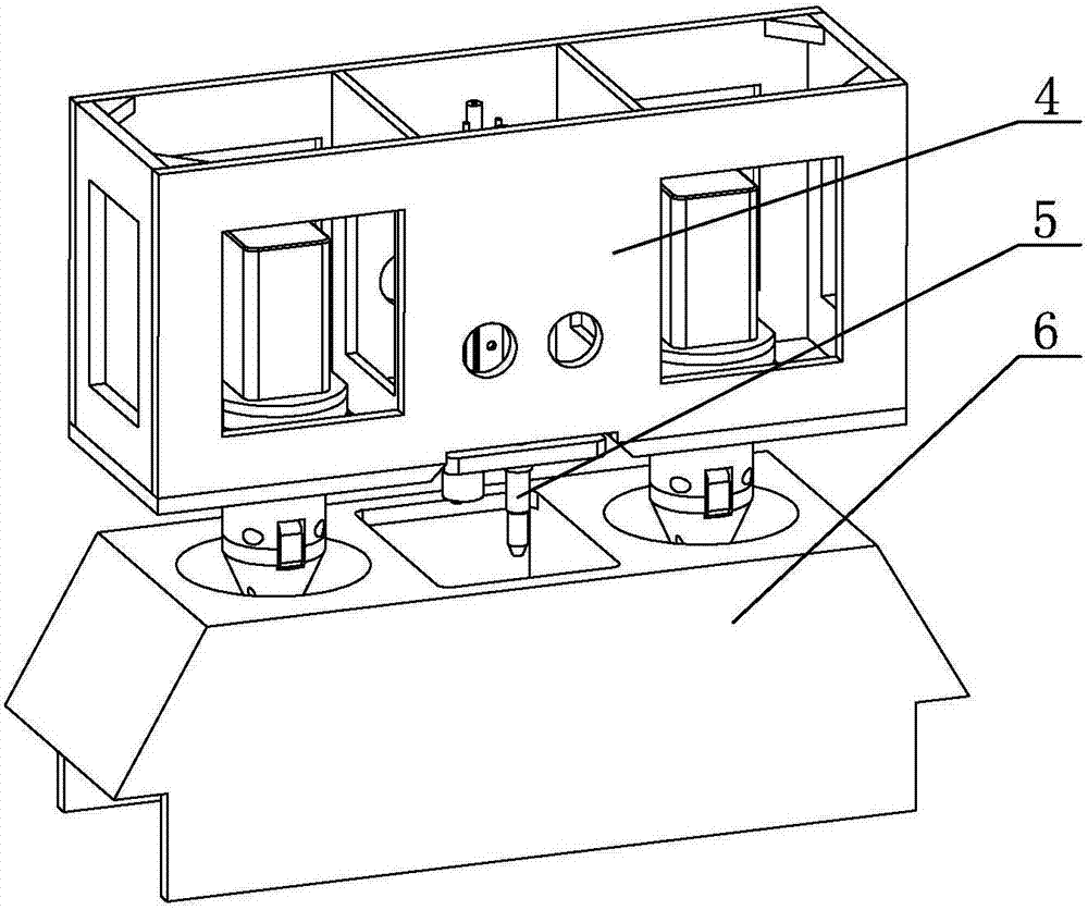 Working tool magazine for underwater wet modular reloading of ROV (Remotely-Operated Vehicle) and docking device thereof