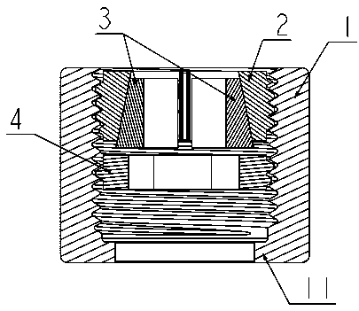 Self-tightening screw-free nut and automatic tightening and loosening method