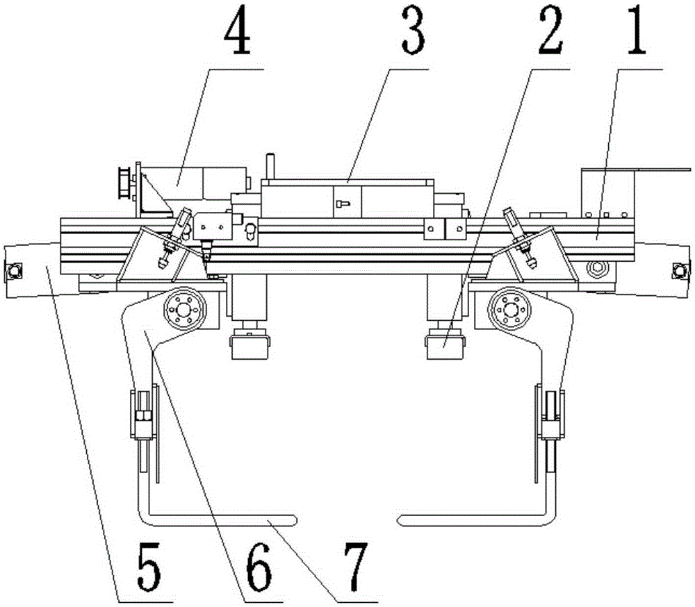 Adjustable grasping arm