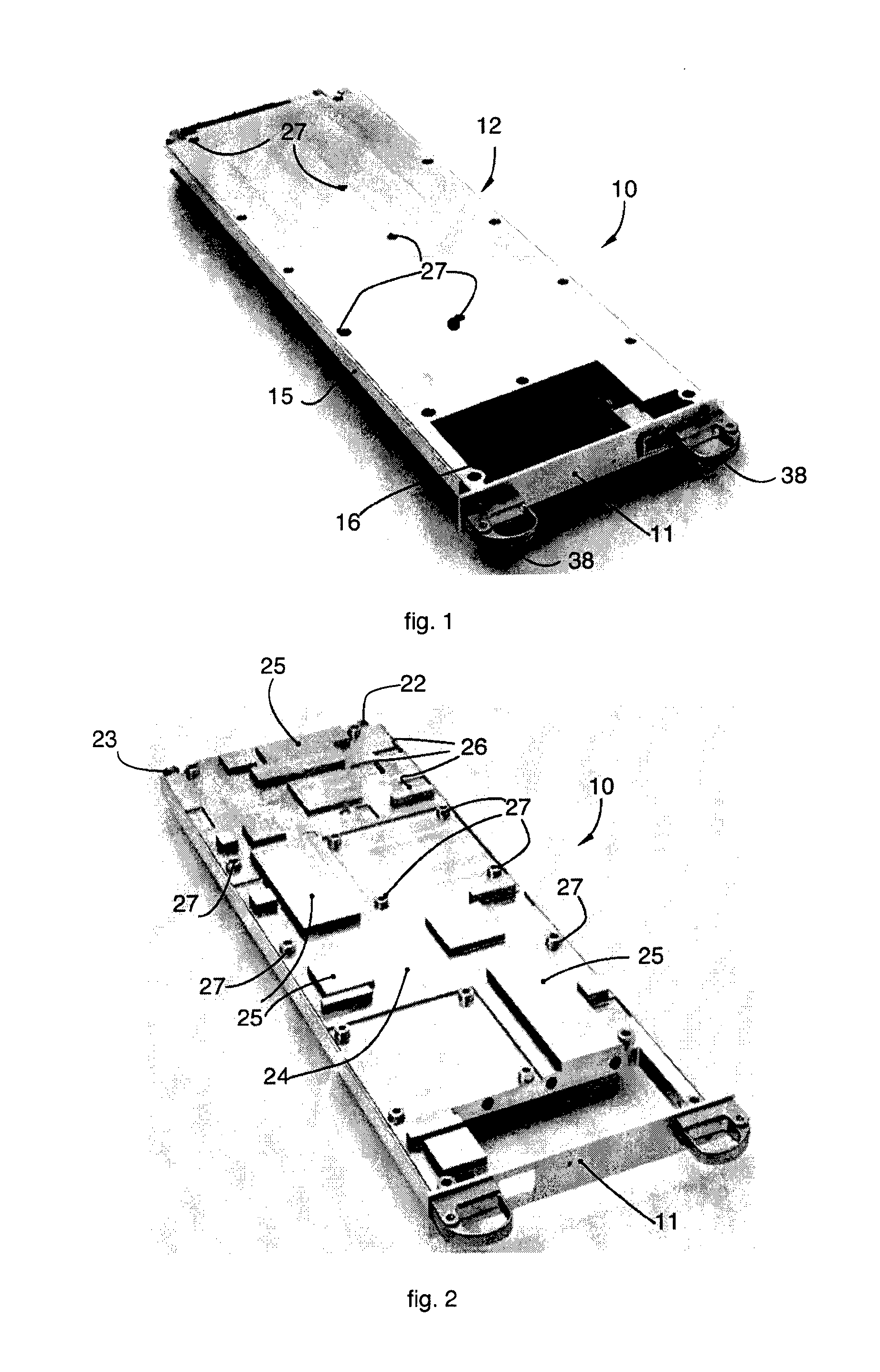 Cooling device with liquid for electronic cards, in particular for high performance processing units