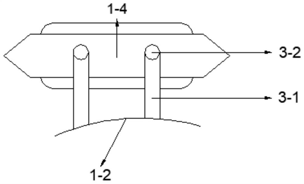 Non-capsizing ship