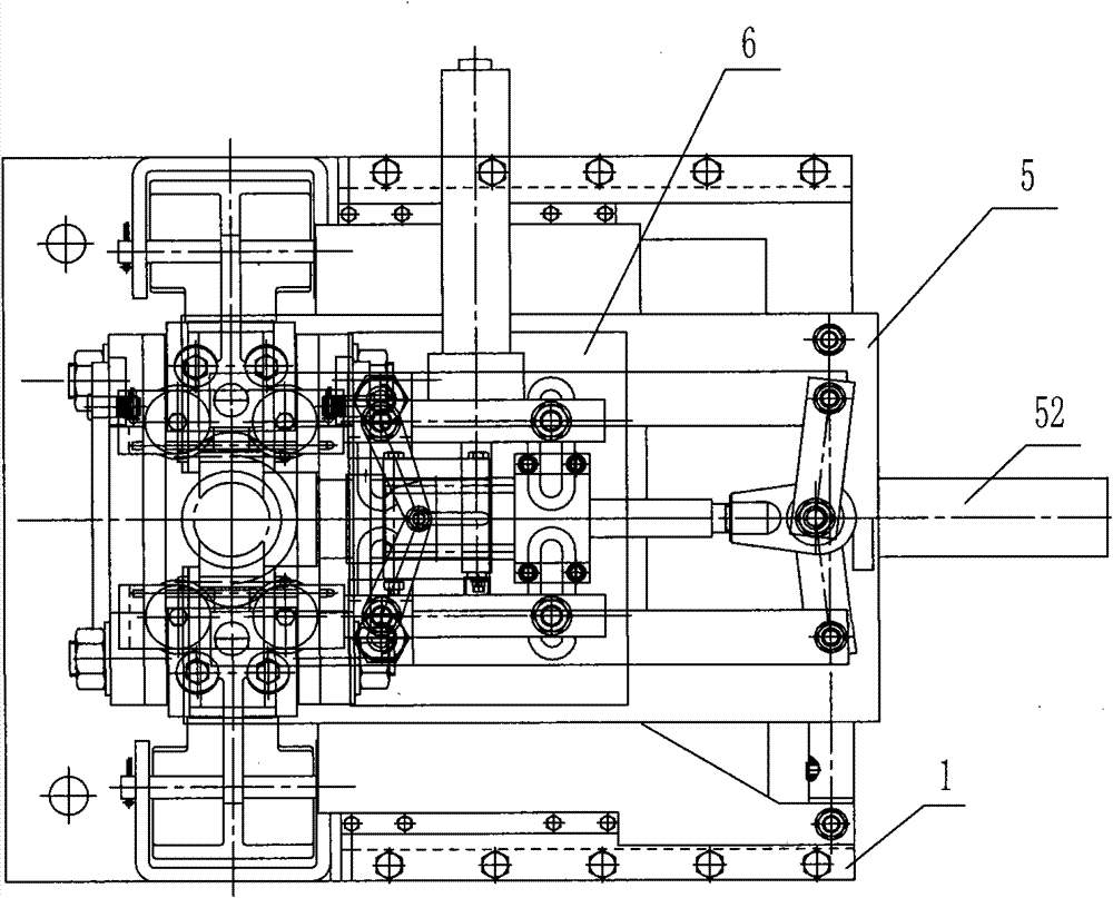 High-torque hydraulic pipe-wrenching machine for wrenching and disassembling outer-flat drilling rod