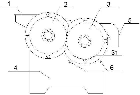 Vehicle-mounted kitchen waste crushing and pulping machine and control method thereof