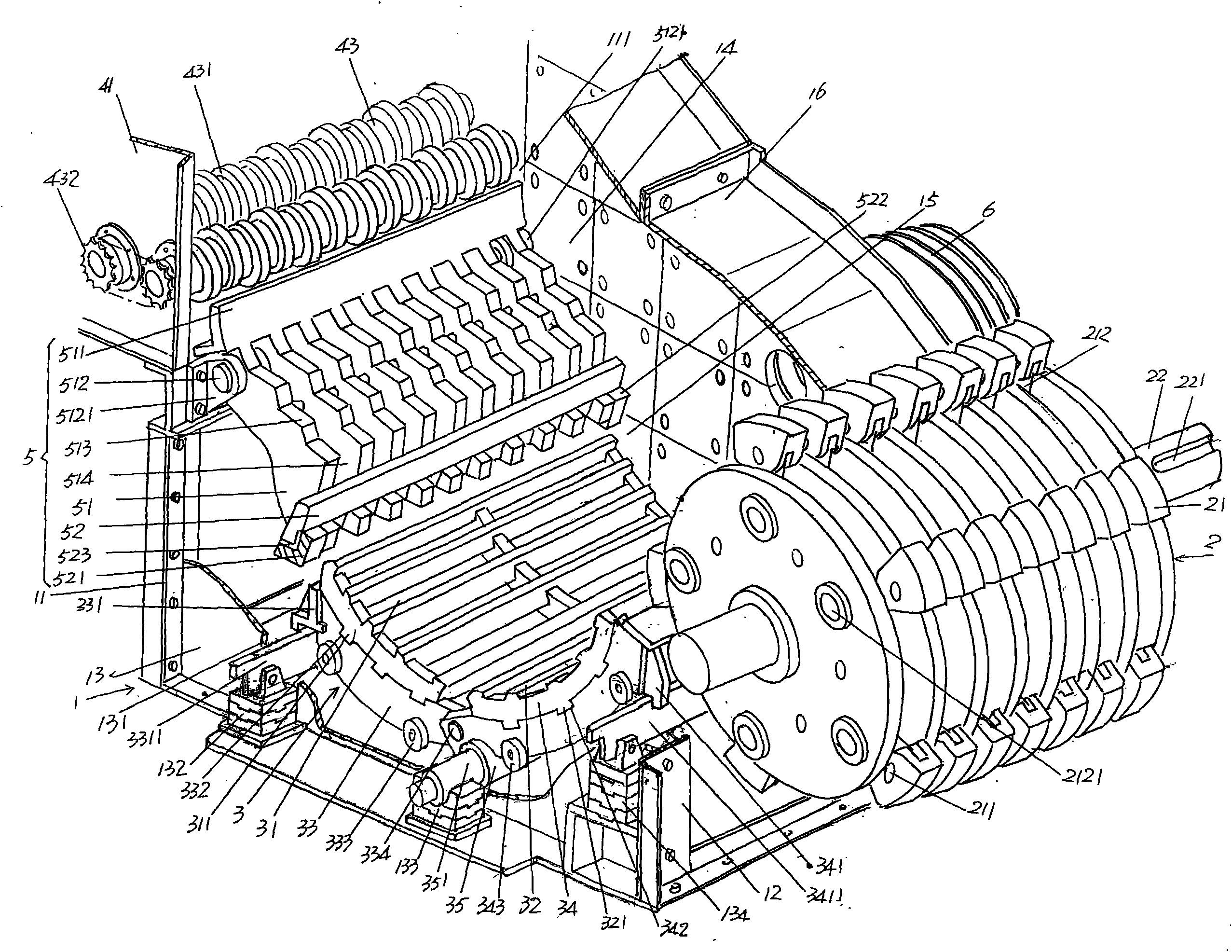 Structurally improved single-section hammer type screening crusher