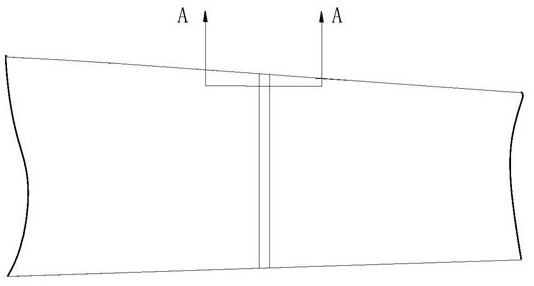 Anti-shearing connecting structure and segmented wind power blade