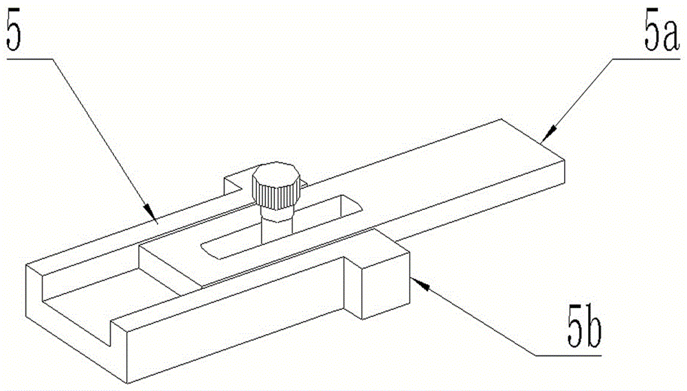 Parallelism checking device for spinning carding machine cylinder four-corner positioning detector