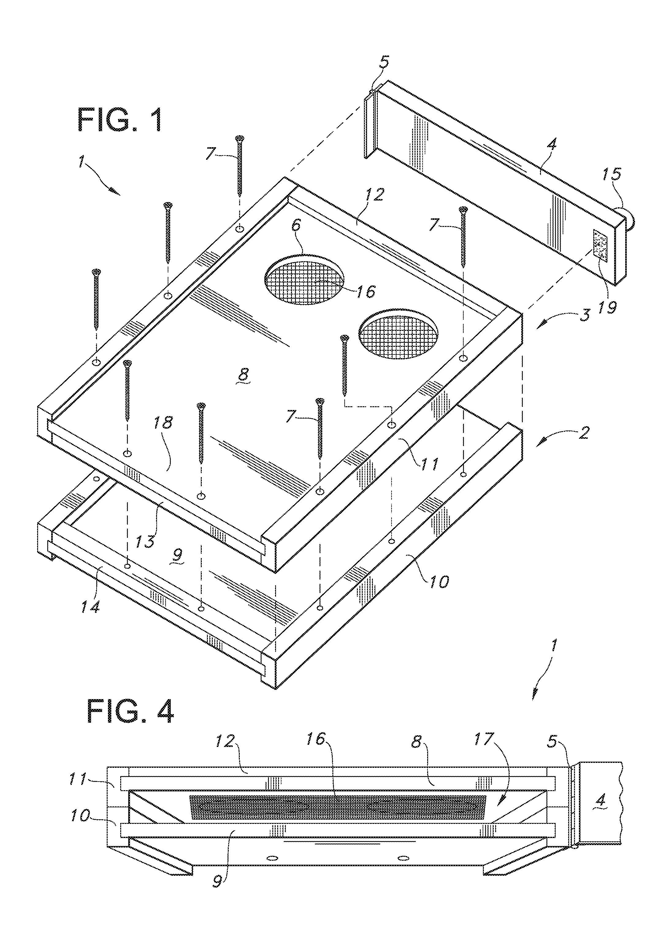 Hygienic honey bee bottom board