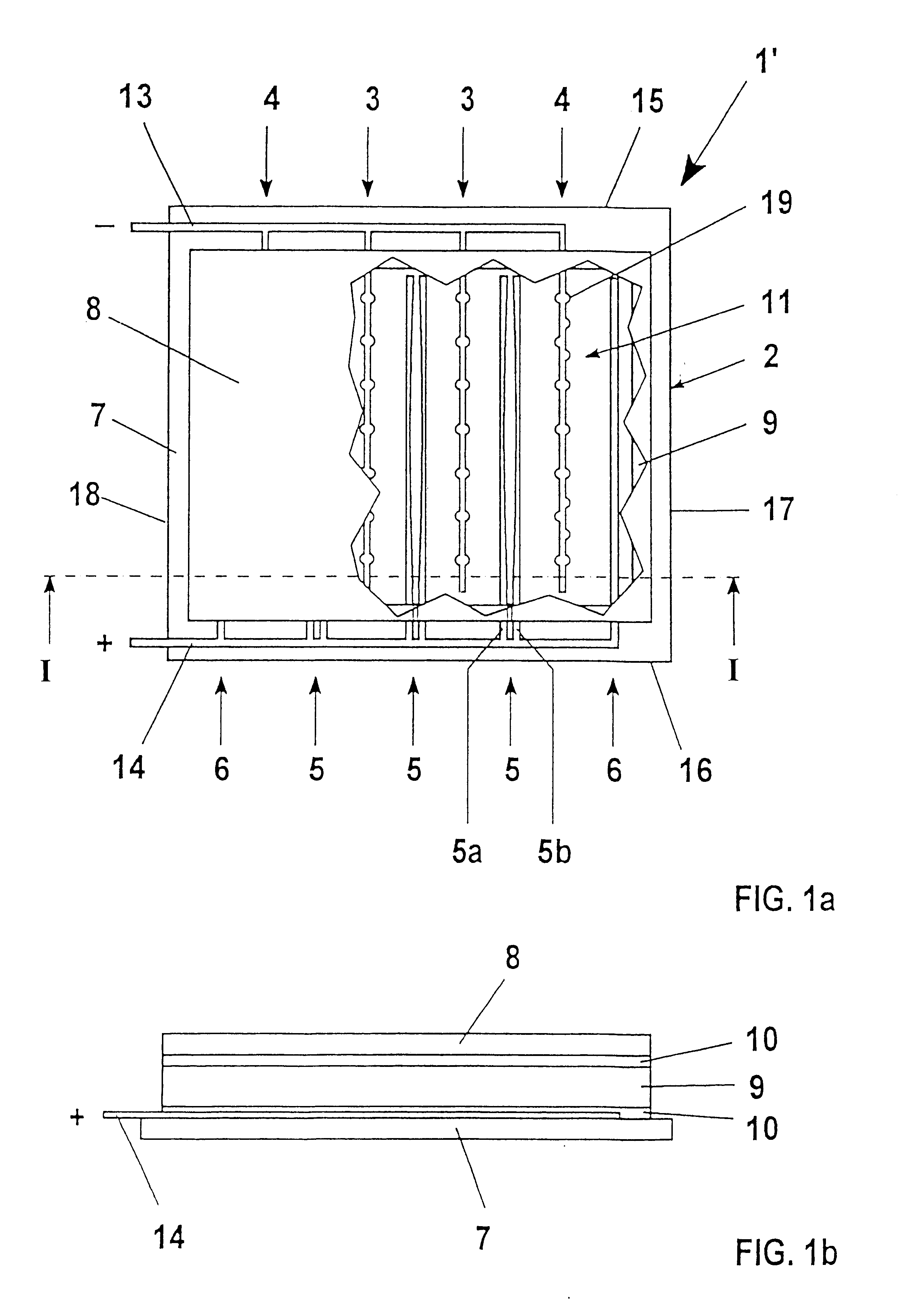 Discharge lamp with dielectrically impeded electrodes