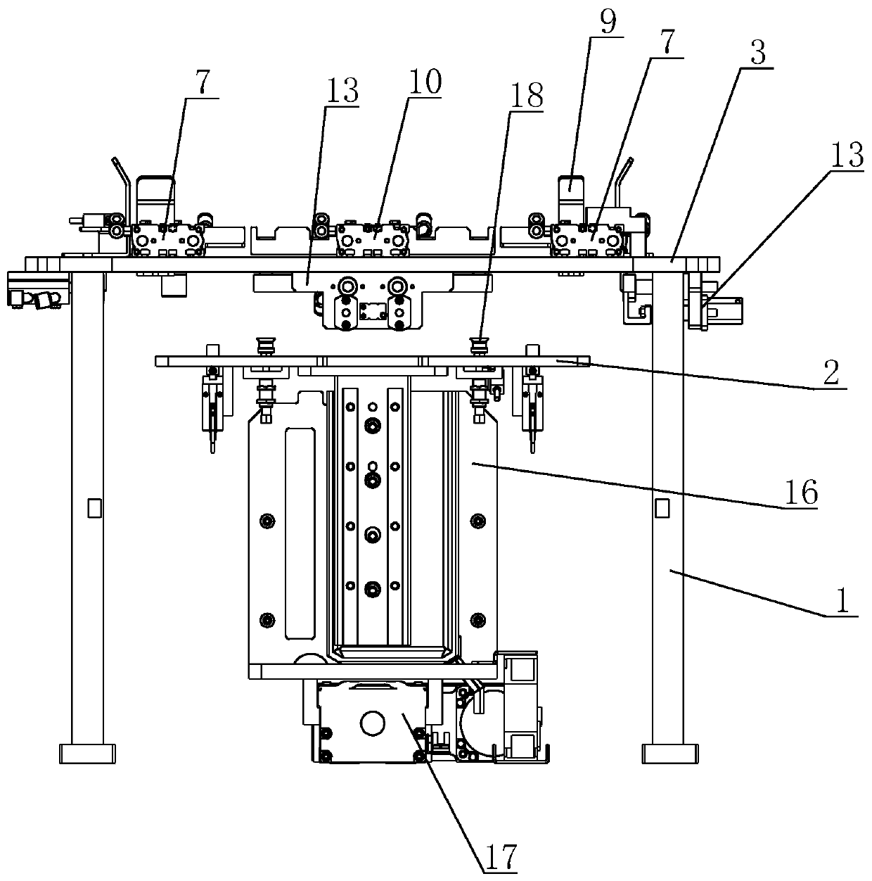 Pallet separating mechanism and pallet separating method