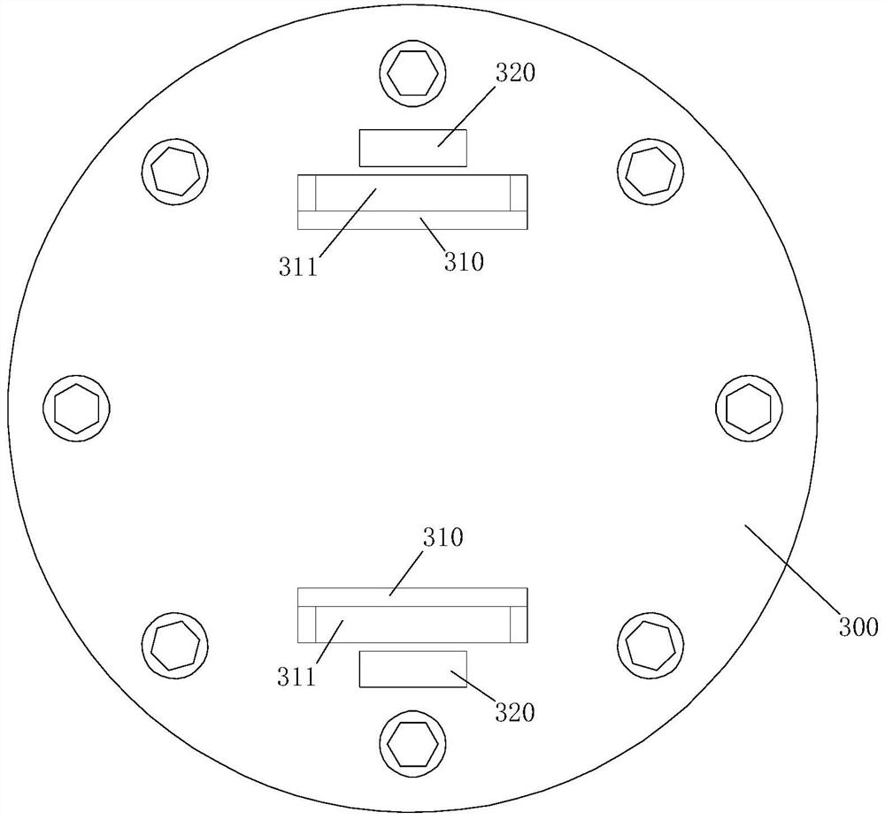 Tool and equipment for machining middle opening of valve body